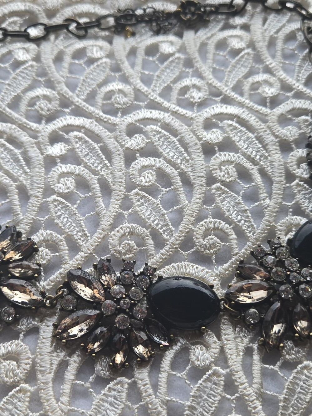Vtg Statement Crystal Cluster Necklace in Black and Smoky Topaz